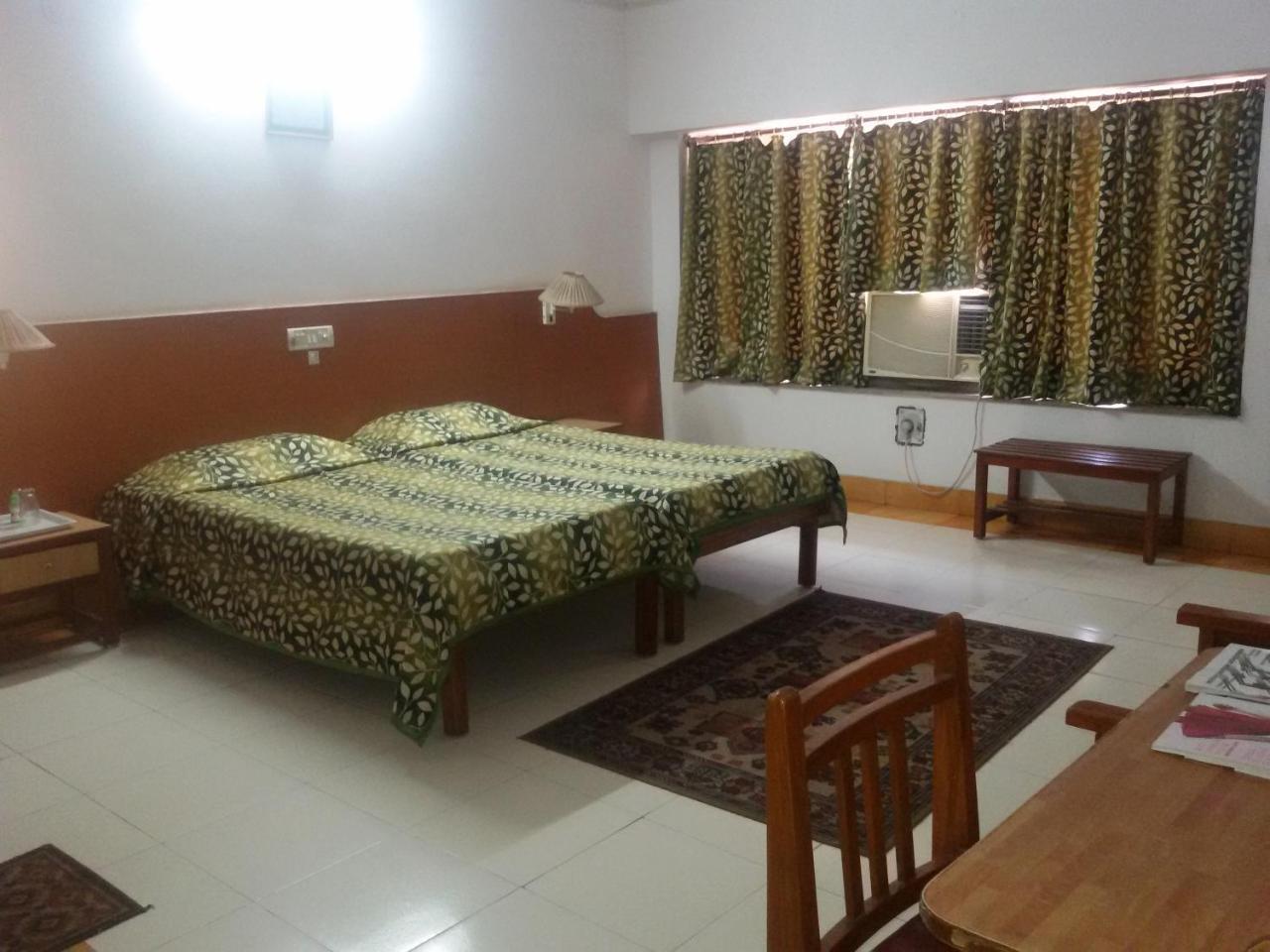 Hotel Tapti Saral Bhopal Dış mekan fotoğraf