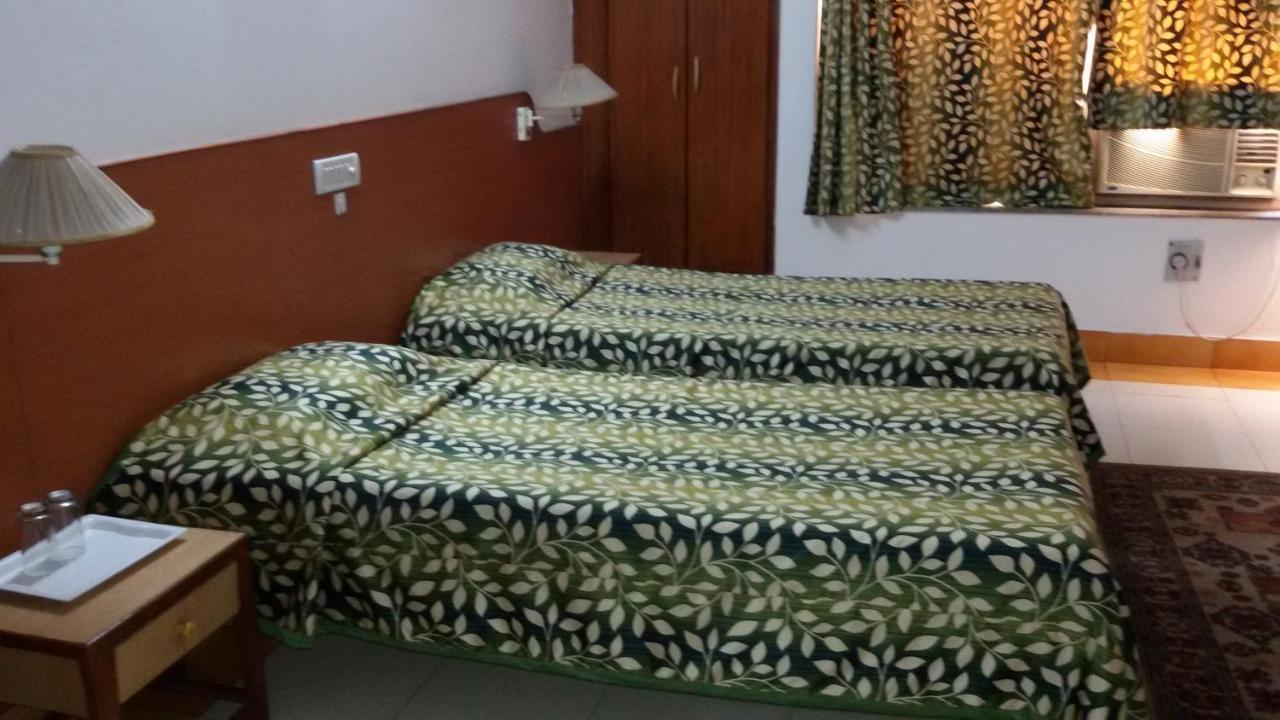 Hotel Tapti Saral Bhopal Dış mekan fotoğraf