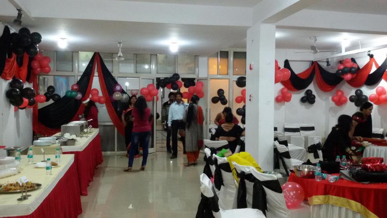 Hotel Tapti Saral Bhopal Dış mekan fotoğraf
